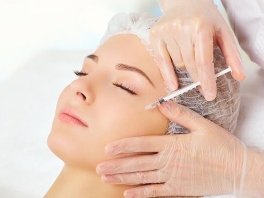 Tiêm HA collagen đầy má baby