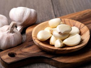 Cách trị sẹo bỏng thâm lâu năm bằng tỏi Cách trị sẹo bỏng thâm lâu năm bằng tỏi