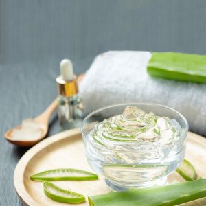 Nha đam chữa tay nổi đốm nâu Nha đam chữa tay nổi đốm nâu
